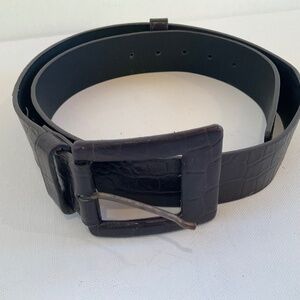 WOMENS CLASSIC DRESS BLACK CROCODILE EMBOSSED LEATHER 1.5” WIDE BUCKLE BELT